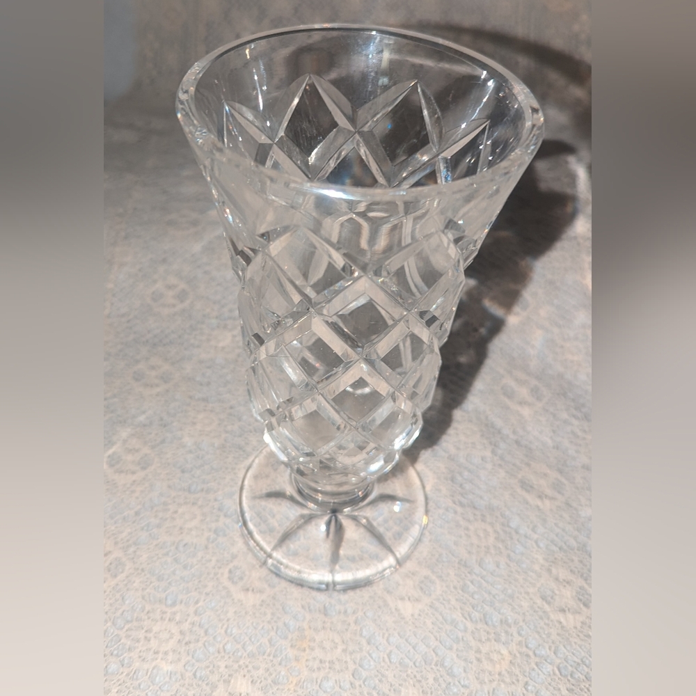 Vintage Waterford crystal Kinsale flower vase.